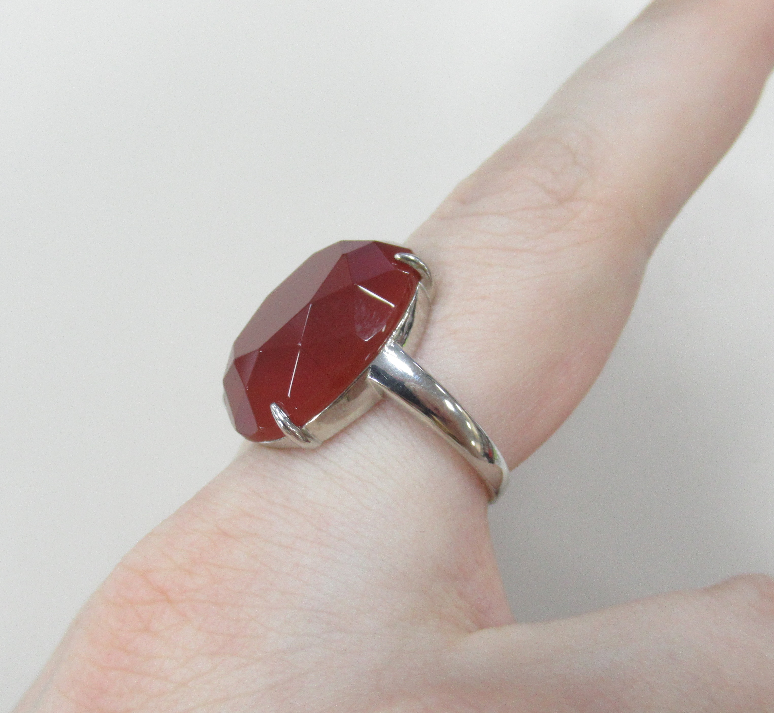 Серебряное кольцо с агатом